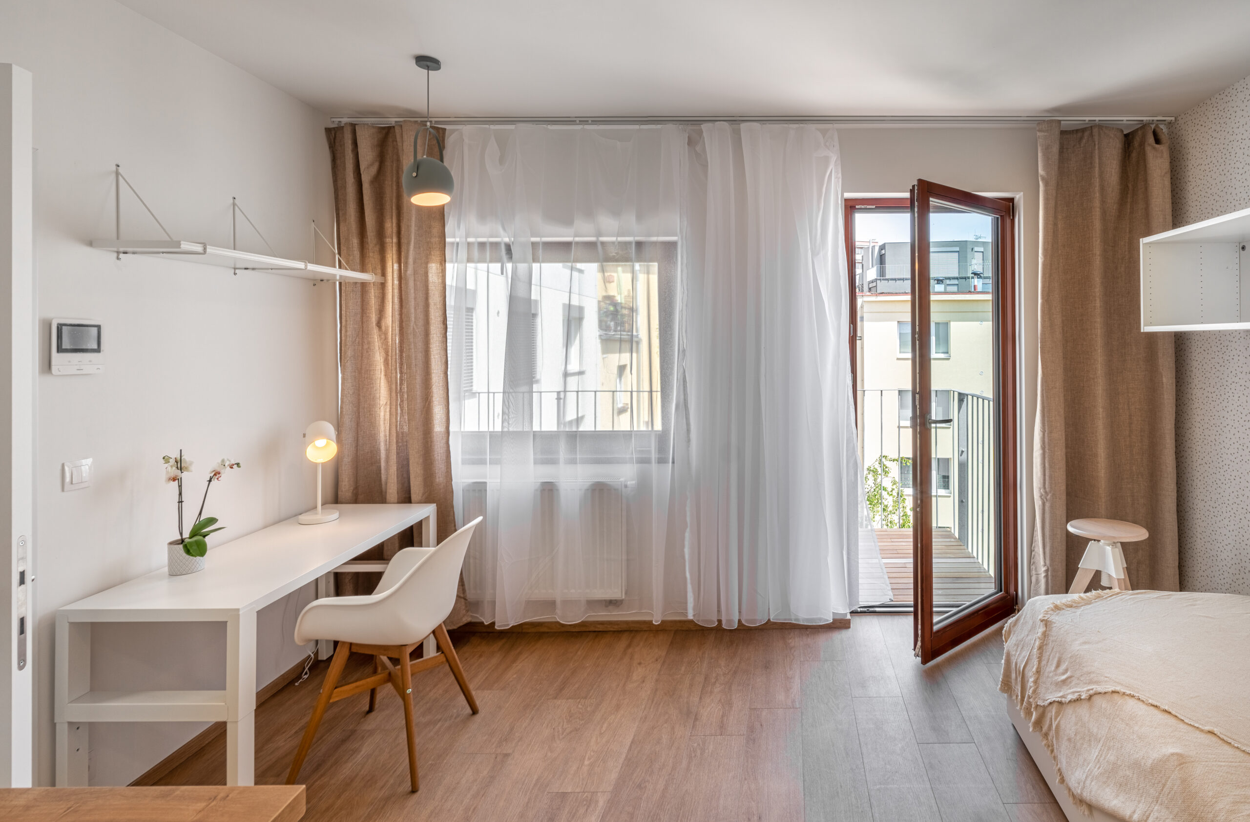 Nemovitosti loni zdražily na nová maxima. Nejžádanější zůstaly mikrobyty